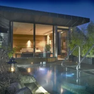 Westport Plaza Hotel