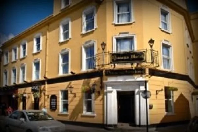 Queen Hotel Ennis
