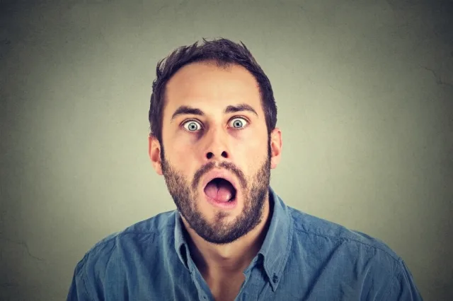 Shocked man 000076051895 Small