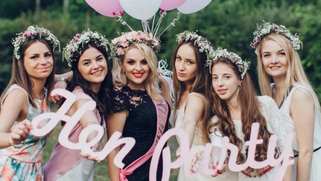 5 Reasons for a Cork Hen Party 3